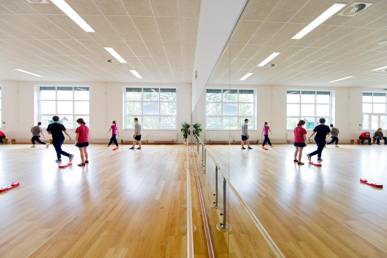 Sportpark Rabenberg Hotel Breitenbrunn  Ngoại thất bức ảnh